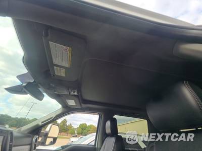 2019 Ford Super Duty F-450 Lariat Crew Cab Long Bed DRW - zdjęcie 18 z 23 - miniatura