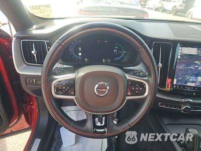 2022 Volvo XC60 Recharge Plug-In Hybrid T8 R-Design - zdjęcie 10 z 22 - miniatura