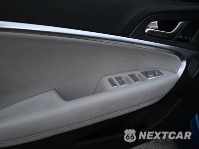 2026 Genesis G70 3.3T Sport Prestige - zdjęcie 9 z 26 - miniatura