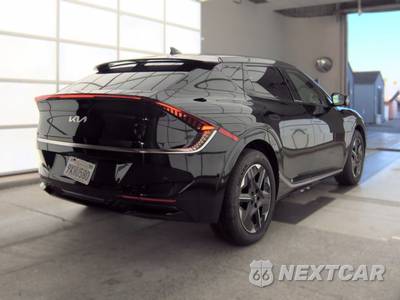 2025 Kia EV6 Wind - zdjęcie 4 z 30 - miniatura
