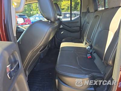 2016 Nissan Frontier PRO-4X Crew Cab Medium Bed - zdjęcie 13 z 38 - miniatura
