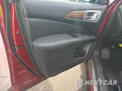 2017 Nissan Pathfinder Platinum - zdjęcie 9 z 28 - miniatura