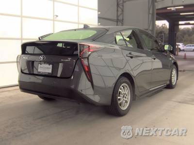 2017 Toyota Prius Two - zdjęcie 4 z 39 - miniatura