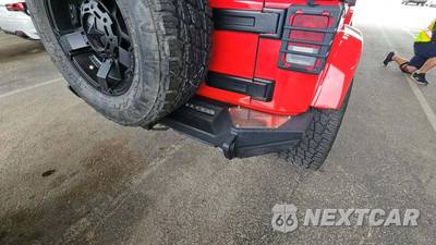 2017 Jeep Wrangler Unlimited Sahara - zdjęcie 19 z 31 - miniatura