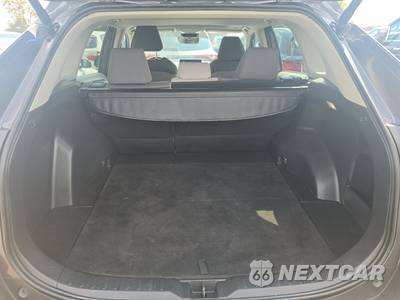 2025 Toyota RAV4 XLE - zdjęcie 16 z 28 - miniatura