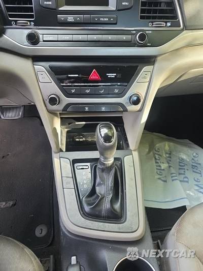 2018 Hyundai Elantra SE Sedan - zdjęcie 28 z 28 - miniatura