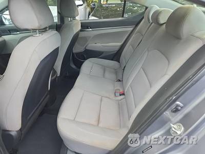 2018 Hyundai Elantra SE Sedan - zdjęcie 16 z 28 - miniatura
