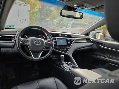 2018 Toyota Camry XSE - zdjęcie 14 z 27 - miniatura