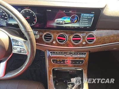 2020 Mercedes-Benz E 350 4MATIC Sedan - zdjęcie 11 z 28 - miniatura