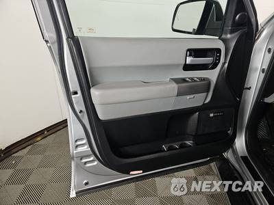2017 Toyota Sequoia Limited - zdjęcie 9 z 32 - miniatura