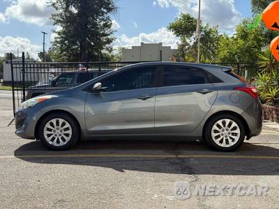 2017 Hyundai Elantra GT Hatchback - zdjęcie 6 z 34 - miniatura