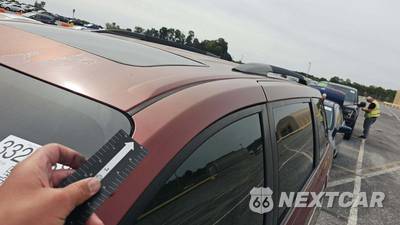 2014 Toyota Sienna XLE 8-Passenger 119.3" WB - zdjęcie 44 z 50 - miniatura