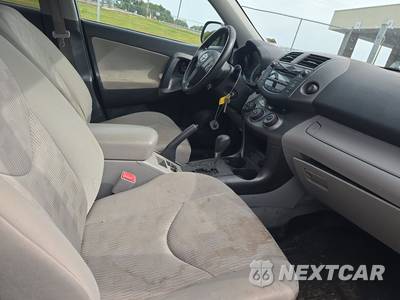 2010 Toyota RAV4 - zdjęcie 8 z 69 - miniatura