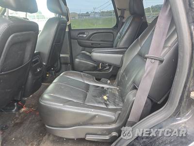 2011 Chevrolet Tahoe LT 1LT - zdjęcie 13 z 41 - miniatura