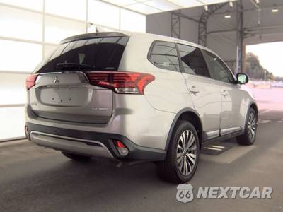 2019 Mitsubishi Outlander ES - zdjęcie 4 z 56 - miniatura