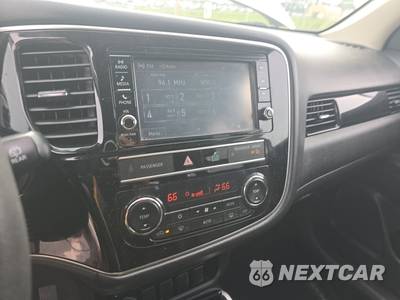 2019 Mitsubishi Outlander ES - zdjęcie 11 z 56 - miniatura