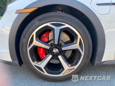 2025 Porsche Taycan 4S Cross Turismo - zdjęcie 11 z 13 - miniatura
