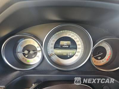 2014 Mercedes-Benz E 350 4MATIC Sedan - zdjęcie 12 z 26 - miniatura
