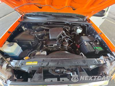 2015 Toyota Tacoma Extended Cab Medium Bed w/Rear Doors - zdjęcie 15 z 39 - miniatura