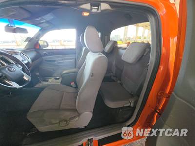 2015 Toyota Tacoma Extended Cab Medium Bed w/Rear Doors - zdjęcie 13 z 39 - miniatura