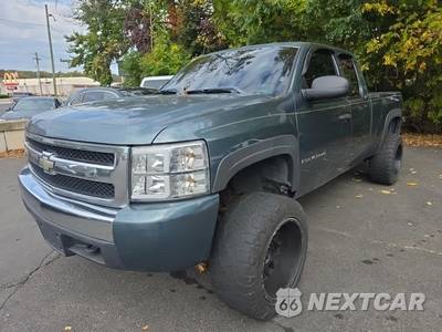 2007 Chevrolet Silverado 1500 LT Extended Cab Medium Bed 1LT w/Rear Doors