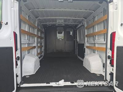 2025 Ram ProMaster 2500 Cargo Van Tradesman w/Passenger Seat Low Roof 136.0" WB - zdjęcie 17 z 34 - miniatura