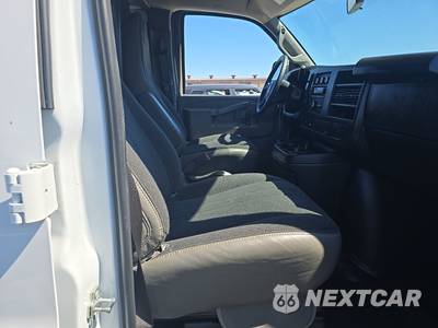 2025 GMC Savana 2500 Cargo Van 1WT 135.0" WB - zdjęcie 8 z 30 - miniatura
