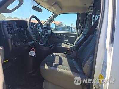 2025 Chevrolet Express 2500 Cargo Van 1WT 135.0" WB - zdjęcie 7 z 23 - miniatura