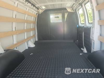 2025 Chevrolet Express 2500 Cargo Van 1WT 135.0" WB - zdjęcie 15 z 19 - miniatura