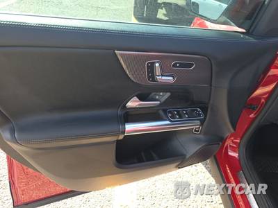 2021 Mercedes-Benz GLA 250 4MATIC - zdjęcie 9 z 30 - miniatura