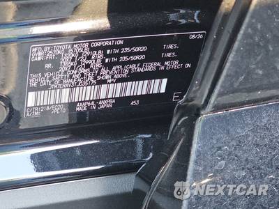 2026 Toyota RAV4 Plug-In Hybrid XSE - zdjęcie 14 z 22 - miniatura