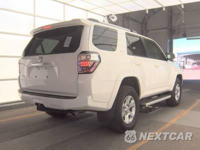 2021 Toyota 4Runner SR5 Premium - zdjęcie 4 z 22 - miniatura