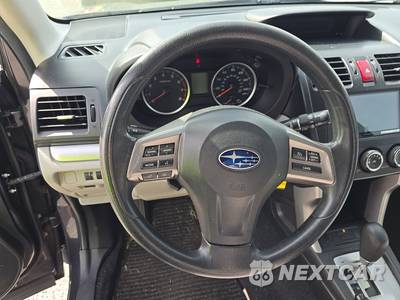 2014 Subaru Forester 2.5i - zdjęcie 10 z 30 - miniatura