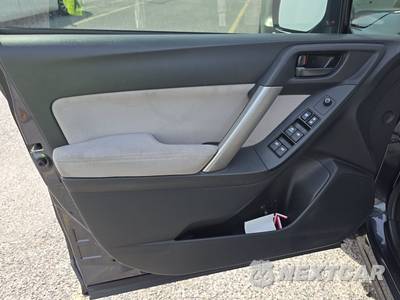 2014 Subaru Forester 2.5i - zdjęcie 9 z 30 - miniatura
