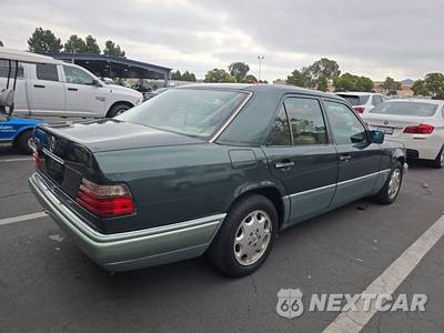 1994 Mercedes-Benz E 320 Sedan - zdjęcie 4 z 18 - miniatura
