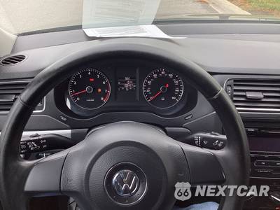 2013 Volkswagen Jetta SE Sedan - zdjęcie 16 z 18 - miniatura