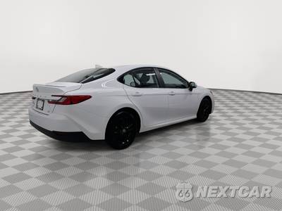 2026 Toyota Camry LE - zdjęcie 10 z 30 - miniatura