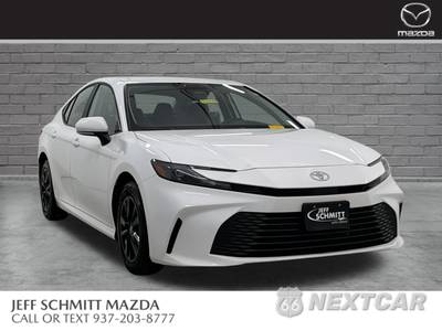 2026 Toyota Camry LE - zdjęcie 1 z 30 - miniatura