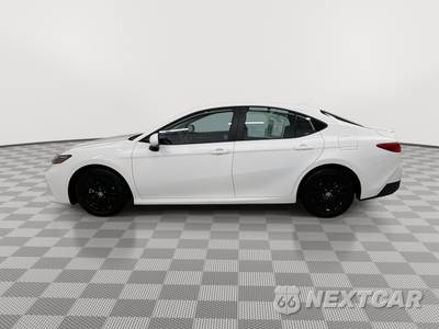 2026 Toyota Camry LE - zdjęcie 6 z 30 - miniatura
