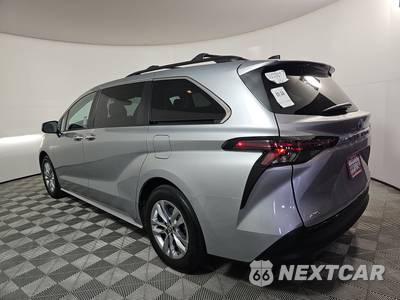 2024 Toyota Sienna XLE 7-Passenger 120.5" WB - zdjęcie 6 z 23 - miniatura