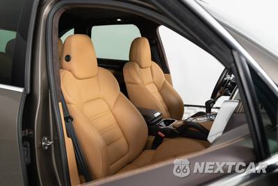 2016 Porsche Cayenne Turbo S - zdjęcie 12 z 55 - miniatura