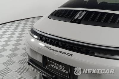 2025 Porsche 911 Targa 4 GTS - zdjęcie 18 z 43 - miniatura