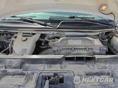 2020 Chevrolet Express 3500 Passenger Van LS 1LS 155.1" WB - zdjęcie 18 z 23 - miniatura