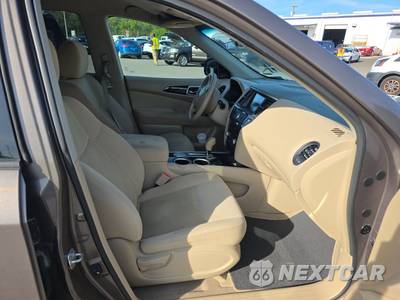 2014 Nissan Pathfinder S - zdjęcie 8 z 34 - miniatura