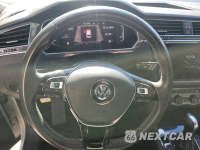 2021 Volkswagen Tiguan SEL - zdjęcie 10 z 31 - miniatura