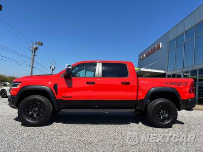 2027 Ram 1500 TRX SRT Crew Cab Short Bed - zdjęcie 2 z 26 - miniatura