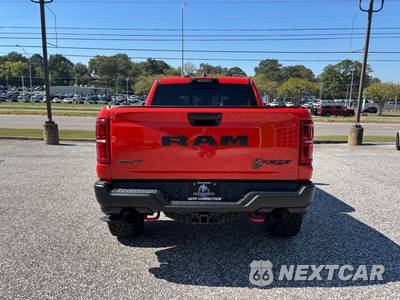 2027 Ram 1500 TRX SRT Crew Cab Short Bed - zdjęcie 4 z 26 - miniatura