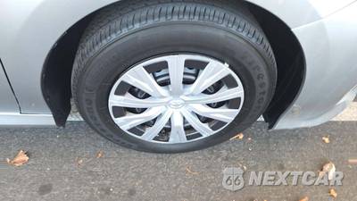 2018 Toyota Camry Hybrid LE - zdjęcie 24 z 28 - miniatura