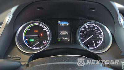 2018 Toyota Camry Hybrid LE - zdjęcie 17 z 28 - miniatura