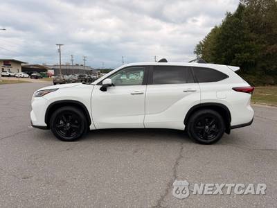 2023 Toyota Highlander L - zdjęcie 8 z 26 - miniatura